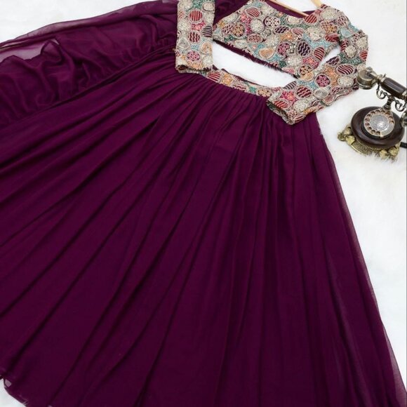 Fox Georgette -- FABRIC - Picture 11 of 12